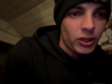 Yungwhiteboy00 Chaturbate stream image from March 15, 2025
