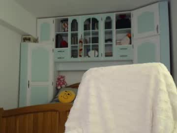Deliciousmony Chaturbate stream image from March 15, 2025
