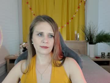 Emiliabedy Chaturbate stream image from March 15, 2025