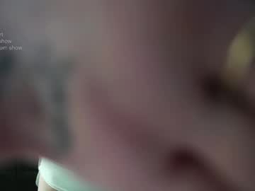 Barbinsss Chaturbate stream image from March 15, 2025