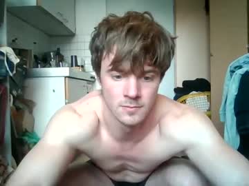 Lilcat28 Chaturbate stream image from March 15, 2025