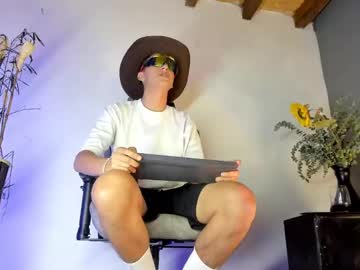 Sotooliver Chaturbate stream image from March 15, 2025