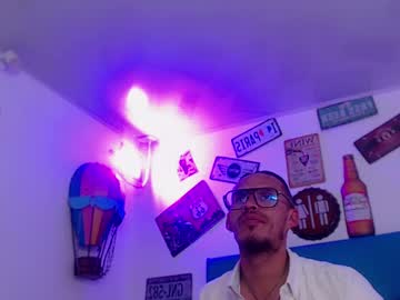 Al_Qaum_W Chaturbate stream image from March 15, 2025