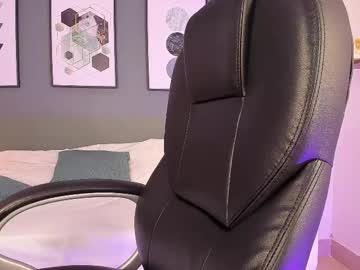 Yesenialopez Chaturbate stream image from March 15, 2025