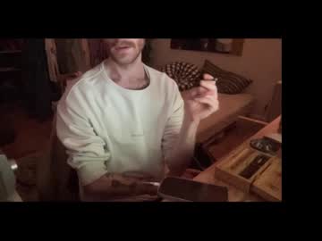 Nolliski123 Chaturbate stream image from March 16, 2025
