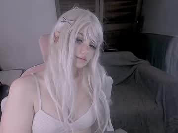 Cinnamondoll19 Chaturbate stream image from March 16, 2025