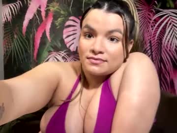 Izzybaexo Chaturbate stream image from March 16, 2025