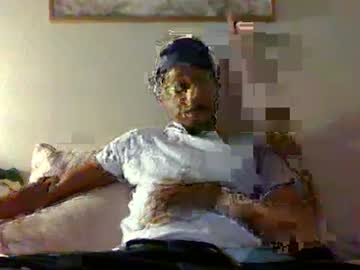 Khocolatekheerios Chaturbate stream image from March 16, 2025