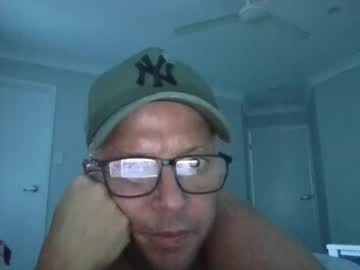 Nidewalton85 Chaturbate stream image from March 16, 2025