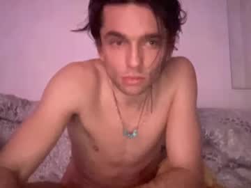 Devyy333 Chaturbate stream image from March 16, 2025