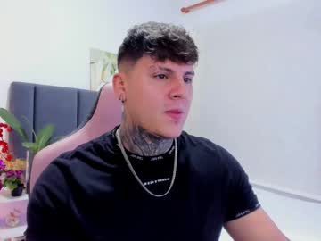 Johny_Multicum Chaturbate stream image from March 16, 2025