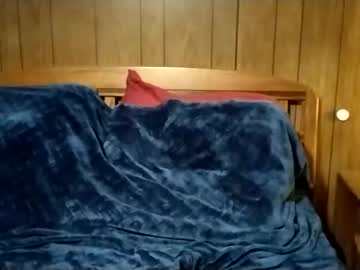 2elle2 Chaturbate stream image from March 16, 2025