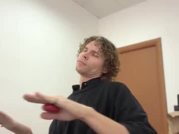 Keisskolins Chaturbate stream image from March 16, 2025