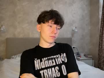 Malcolm_Yang Chaturbate stream image from March 16, 2025