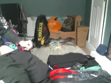 Pantyremover69 Chaturbate stream image from March 16, 2025