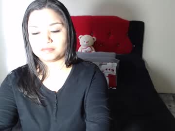 Crystal_Milkmature Chaturbate stream image from March 16, 2025
