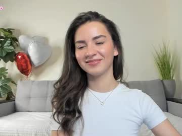 Nicoleluuv Chaturbate stream image from March 16, 2025