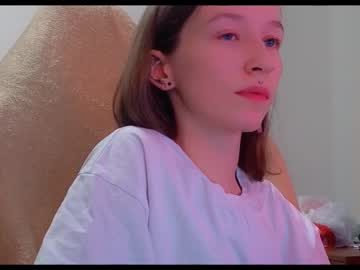 Fran_Bow Chaturbate stream image from March 16, 2025