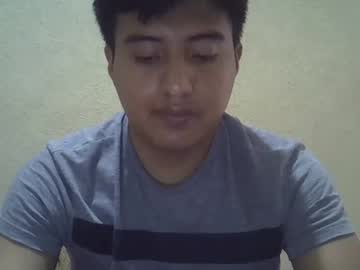 Julianalvarez95 Chaturbate stream image from March 16, 2025