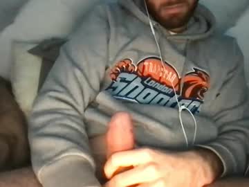 Trytohandle Chaturbate stream image from March 16, 2025