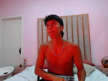 Noaspenceer Chaturbate stream image from March 16, 2025