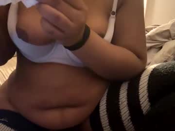 Lunawolfie143 Chaturbate stream image from March 16, 2025