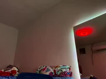 Estebananoonimo Chaturbate stream image from March 17, 2025