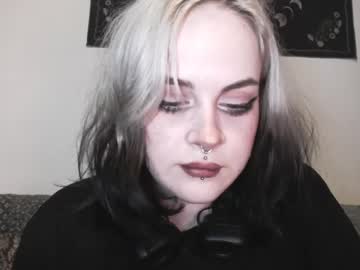 Molly_Crow Chaturbate stream image from March 17, 2025