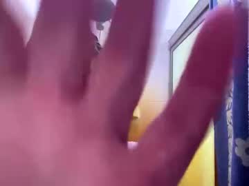 Soohott123 Chaturbate stream image from March 17, 2025