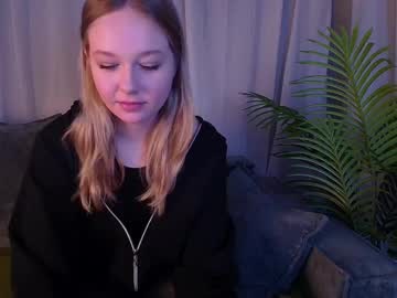 Me_Michelle Chaturbate stream image from March 17, 2025