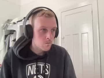 Pancakerollxo Chaturbate stream image from March 17, 2025