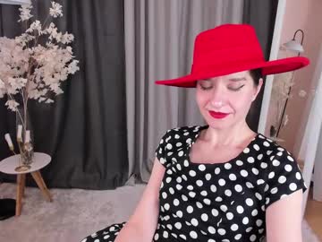 Helentasty_ Chaturbate stream image from March 17, 2025