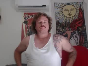 Switchred Chaturbate stream image from March 17, 2025