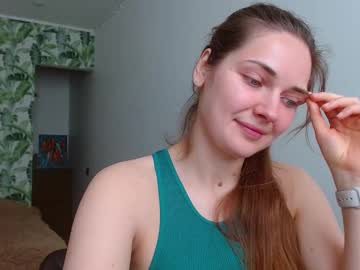 Oliviashiny Chaturbate stream image from March 17, 2025