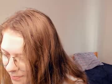 Daisyblakeway Chaturbate stream image from March 17, 2025