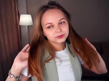 Lorettabigge Chaturbate stream image from March 17, 2025
