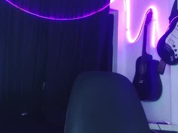 Darkclothes Chaturbate stream image from March 17, 2025