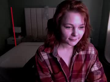 Foxyy_Red Chaturbate stream image from March 17, 2025