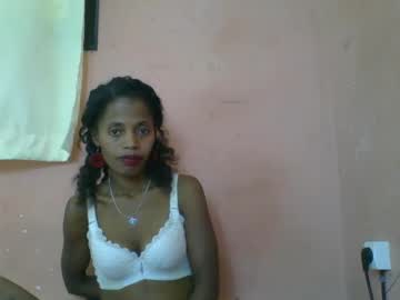 Rosiahot1 Chaturbate stream image from March 17, 2025