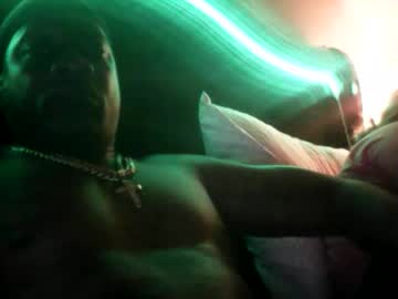Flyandmandy Chaturbate stream image from March 17, 2025