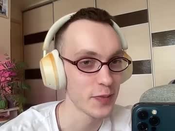 _Grivaru Chaturbate stream image from March 17, 2025