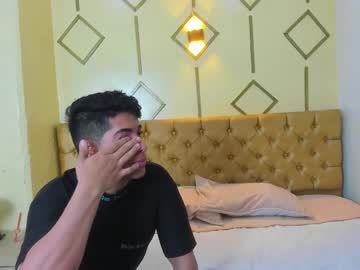 Mistyccouplee Chaturbate stream image from March 17, 2025