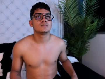 Axaleros Chaturbate stream image from March 17, 2025