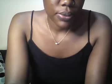 Creamyhub Chaturbate stream image from March 17, 2025