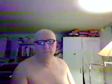 Kukken18 Chaturbate stream image from March 17, 2025