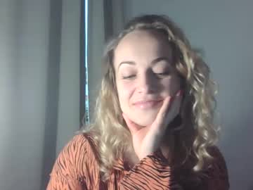 Cassssandra Chaturbate stream image from March 17, 2025