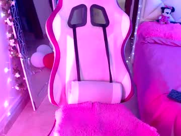 Dannadoll69 Chaturbate stream image from March 17, 2025
