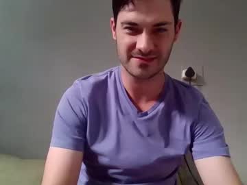 Guyhardon Chaturbate stream image from March 17, 2025