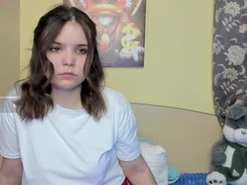 Lisacandye Chaturbate stream image from March 17, 2025