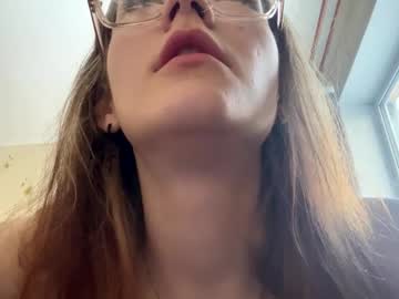 Lollymissing Chaturbate stream image from March 17, 2025